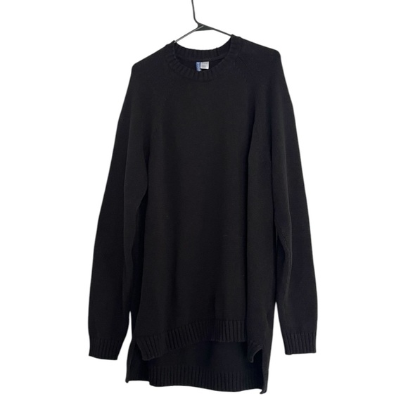 Oversized black sweater! - Picture 2 of 2